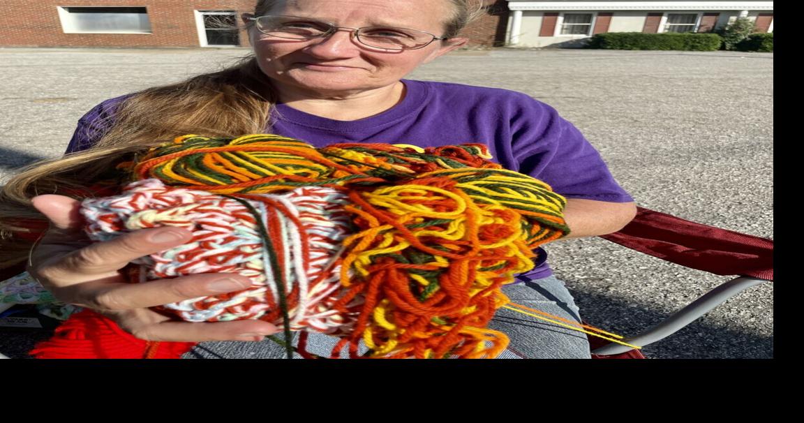 Roadside roaming A visit with Victoria Beck rewarding for crafts(01)