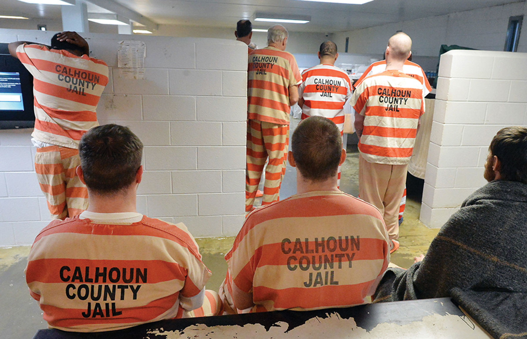 calhoun county jail photos