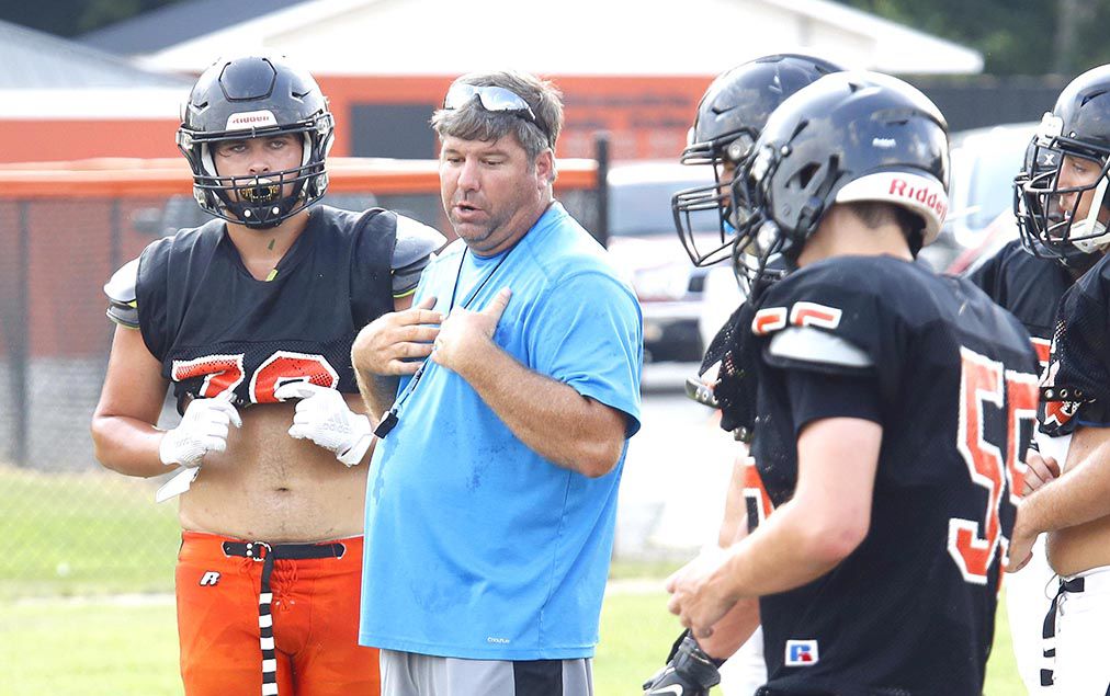 Photos: Alexandria Football Practice | Slideshows | annistonstar.com