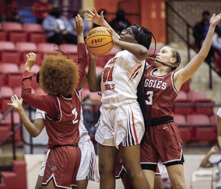 AnnistonStar.com - Freshman leads Tigers to area championship, earns MVP image