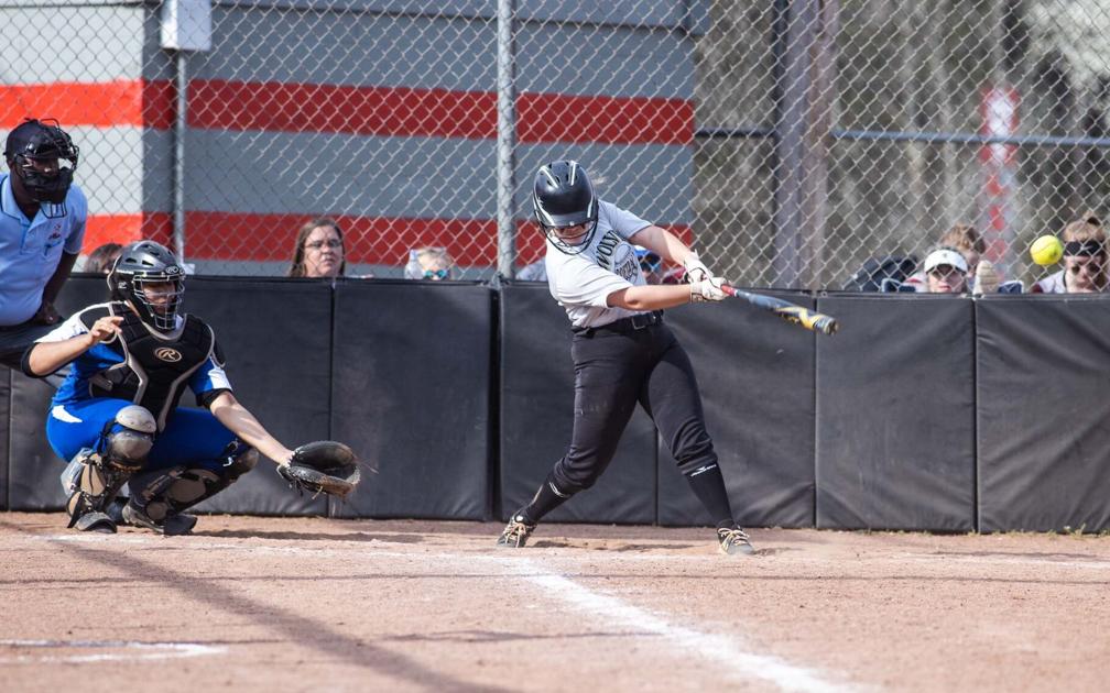 AnnistonStar.com - Line Drive: Sophomore leads Fayetteville past B.B. Comer image