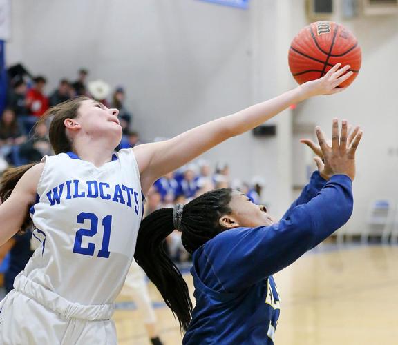 Jacksonville at White Plains Girls AHSAA Basketball Game Slideshows