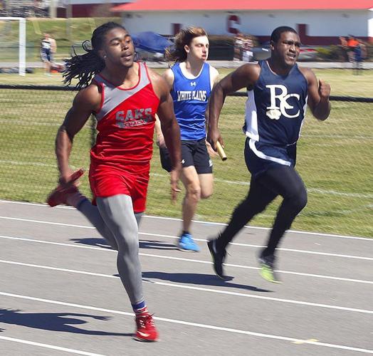 Photos Saks Track Relay Races Slideshows