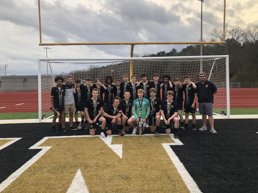AnnistonStar.com - Lincoln claims first boys soccer county championship image