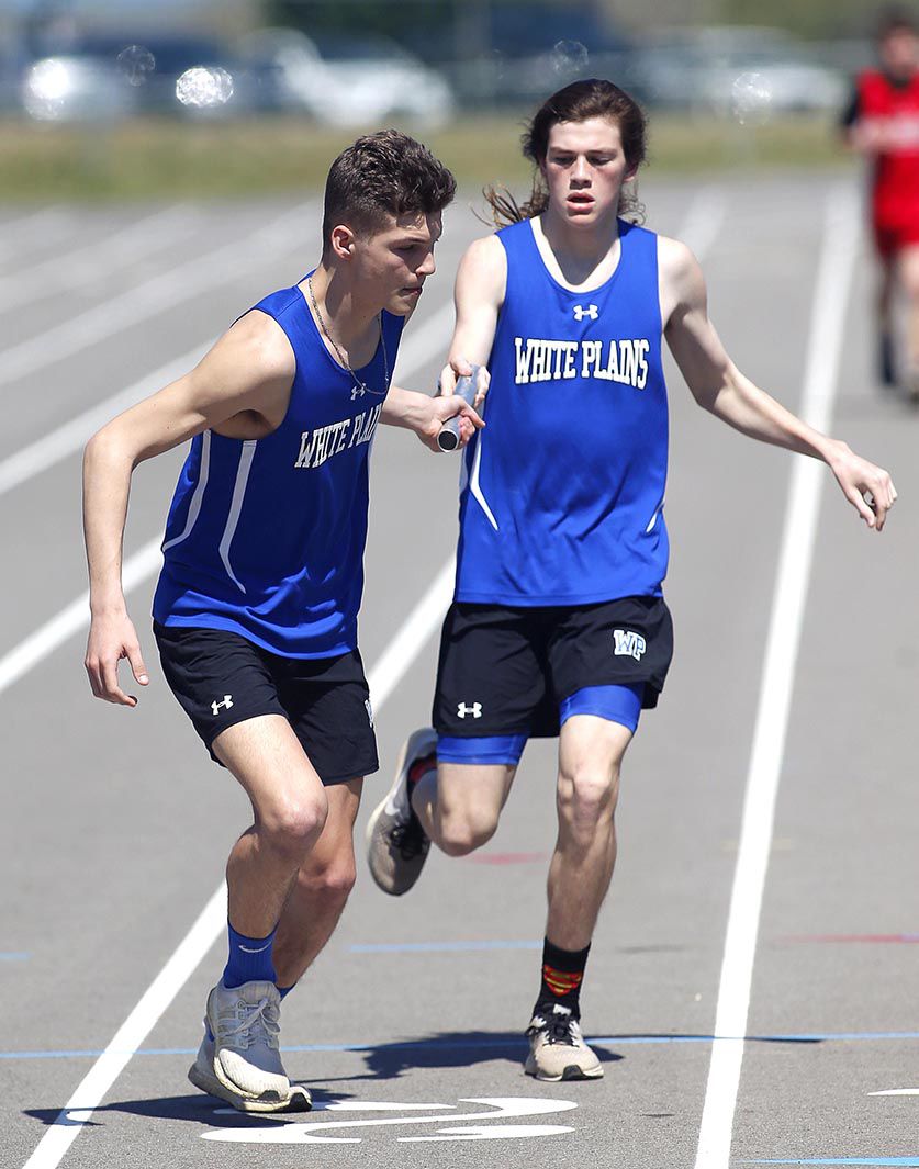Photos Saks Track Relay Races Slideshows