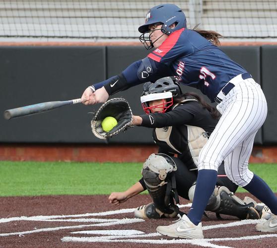 JSU softball Playing in cold weather, Terry and JSU heat up to sweep