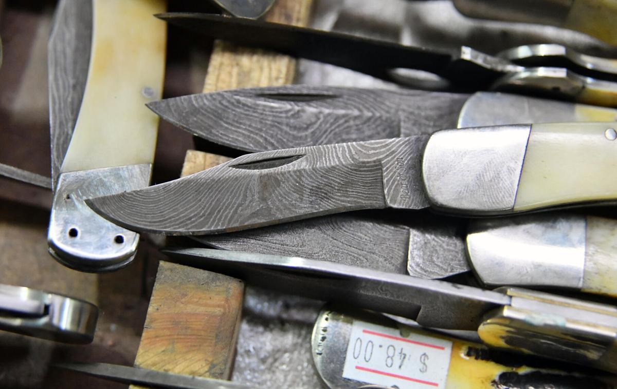 Bear & Son Knife Sale 12.JPG