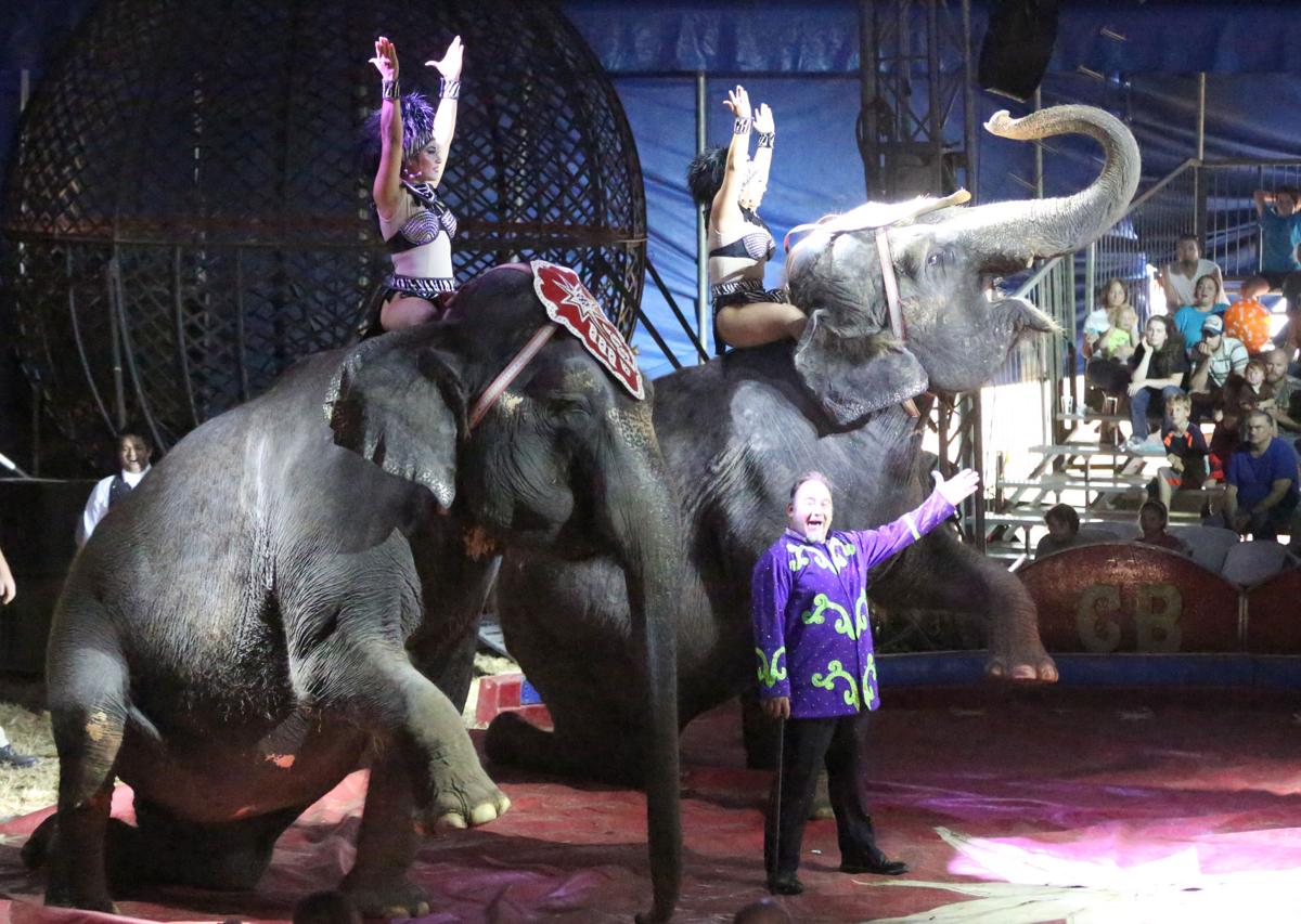 Carson And Barnes Circus In Weaver Slideshows Annistonstarcom Carson And Barnes Circus In Weaver Slideshows Annistonstarcom