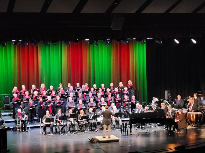 Oxford Community Chorus rings in the holiday season Oxford