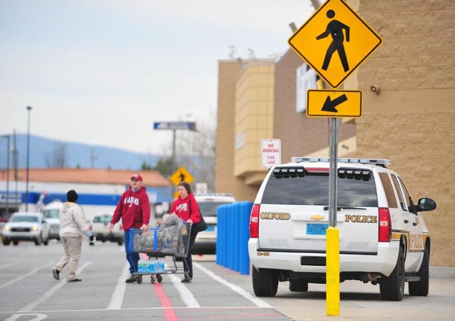 Bank Inside Oxford S Walmart Robbed Friday News Annistonstar Com