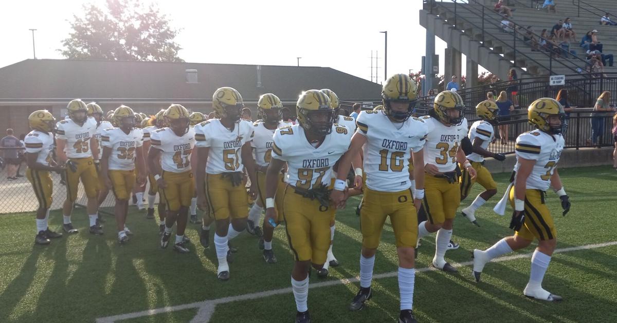 AnnistonStar.com - Promising start: A year later, Oxford mounts strong jamboree showing at James Clemens image