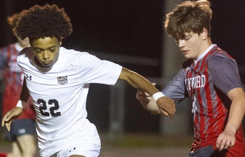 AnnistonStar.com - Photos: Varsity Soccer - Lincoln vs. Munford - Boys and Girls image