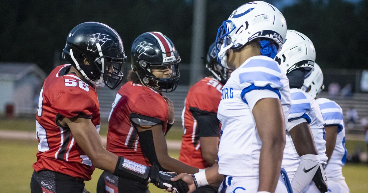 AnnistonStar.com - Prep football: Special teams, run game lifts Childersburg over Weaver image