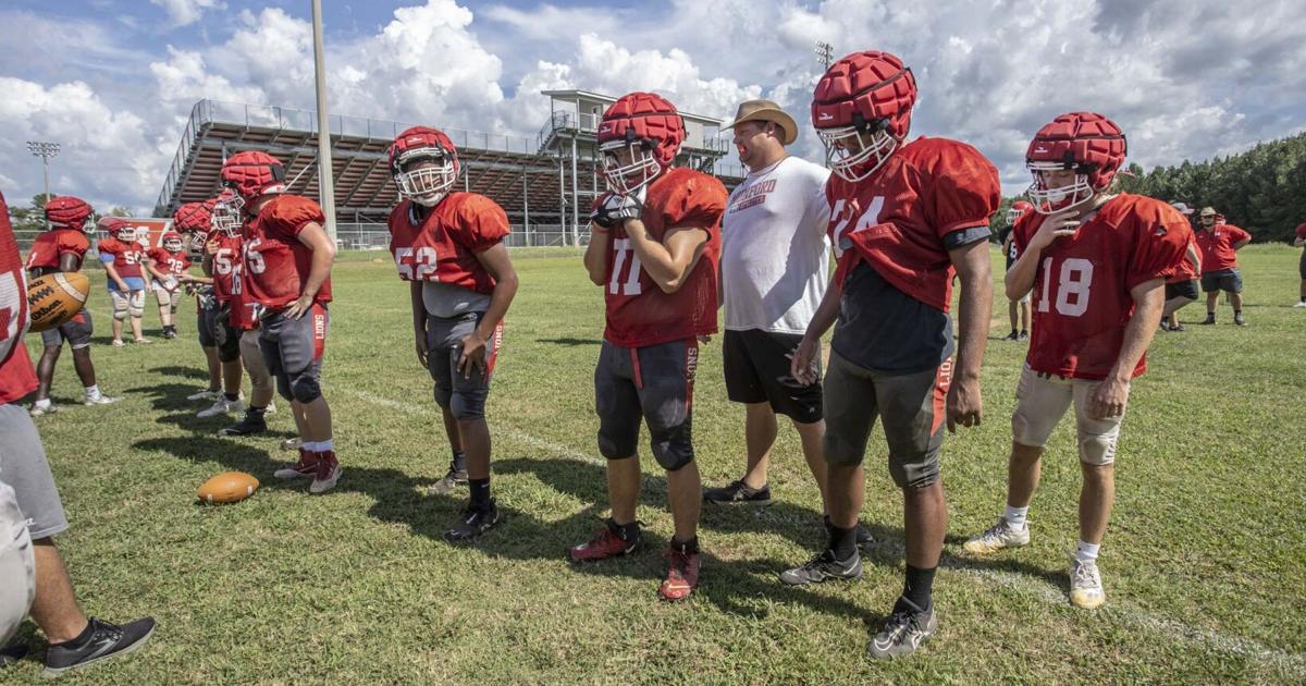 AnnistonStar.com - Prep football: Munford's Easley wants to take new season in right direction image