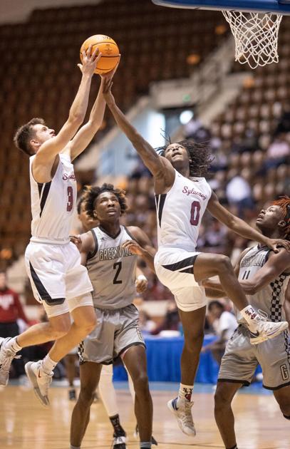 AnnistonStar.com - Sylacauga completes comeback, earns Final Four berth image
