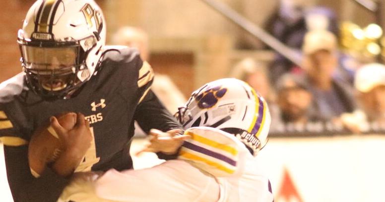 AnnistonStar.com - Pell City secures first win after Carlos Herring scores four touchdowns image