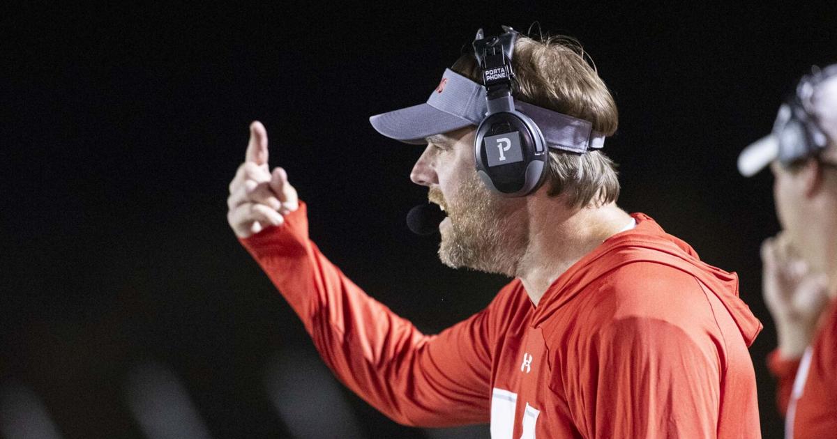 AnnistonStar.com - Prep football: Handley recovers and levels Munford image