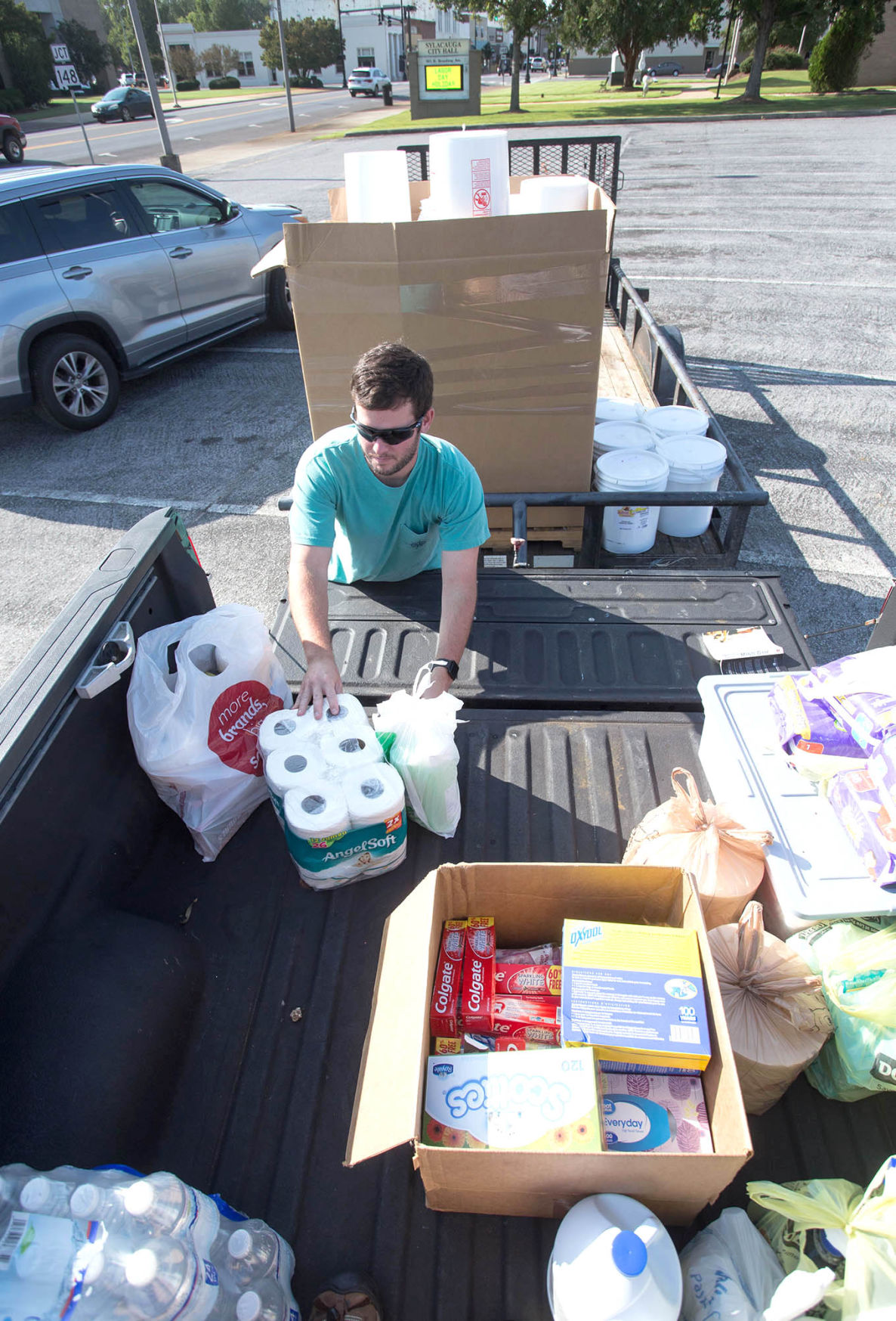 City of Sylacauga rallies to donate supplies to Hurricane Harvey ...