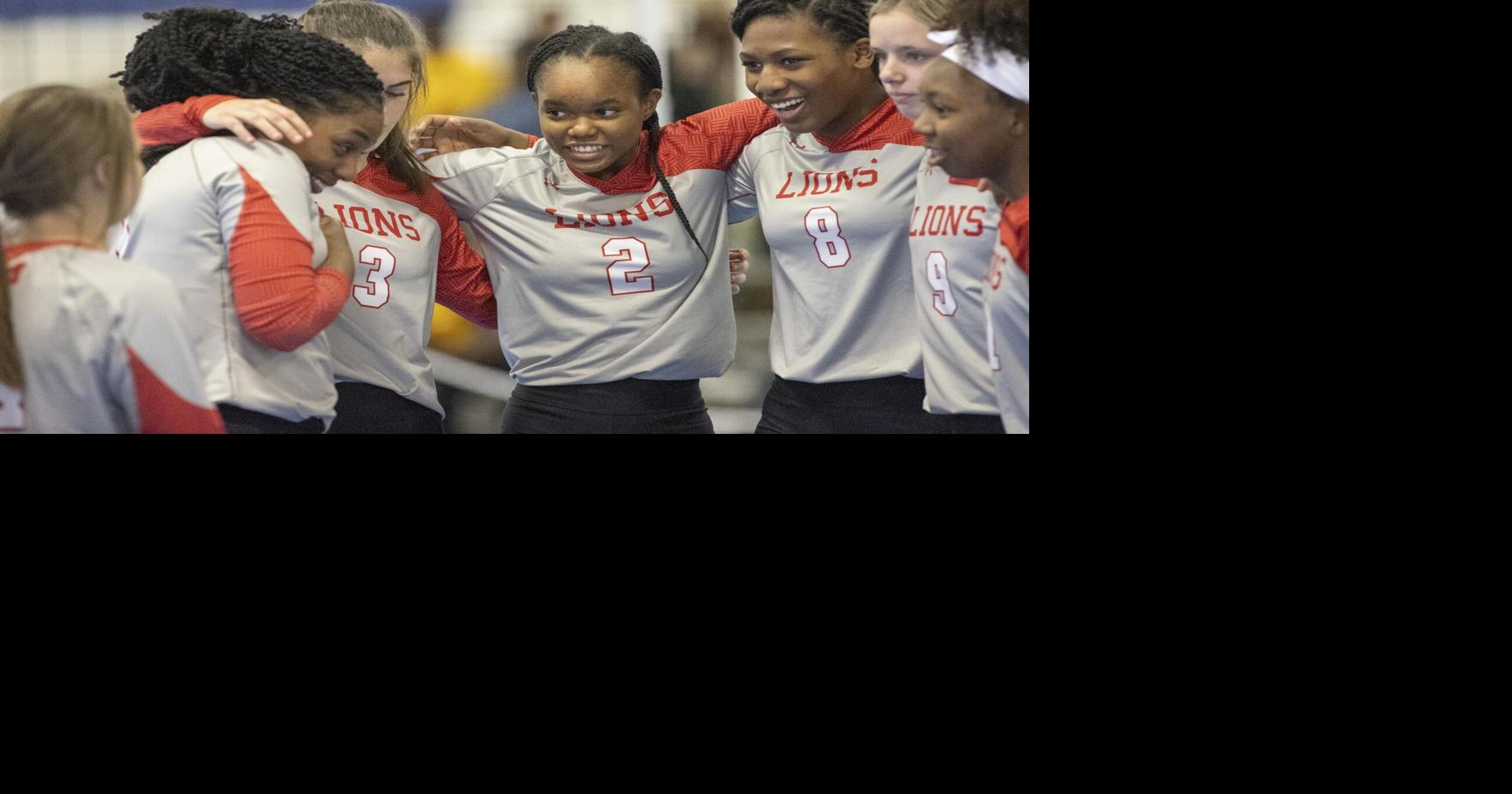 AnnistonStar.com - Prep volleyball: Munford girls cap off record-breaking season image