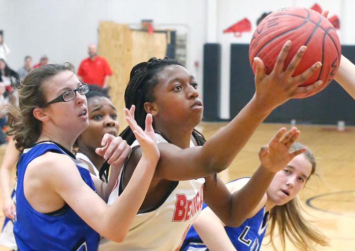 North Sand Mt. at Weaver Girls AHSAA SubRegional Basketball Game Slideshows