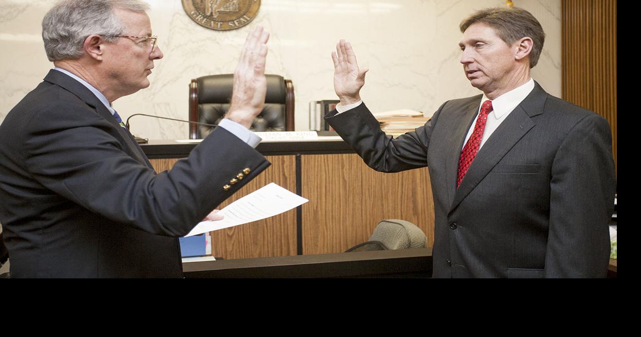 Steve Giddens sworn in for 4th term as Talladega County district