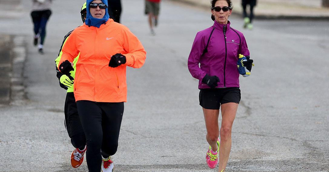 Runners take on the cold at McClellan race | News | annistonstar.com