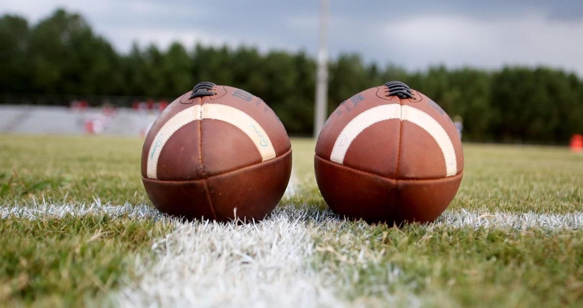AnnistonStar.com - Prep football: Saks set the tone early in homecoming win over Pleasant Valley image