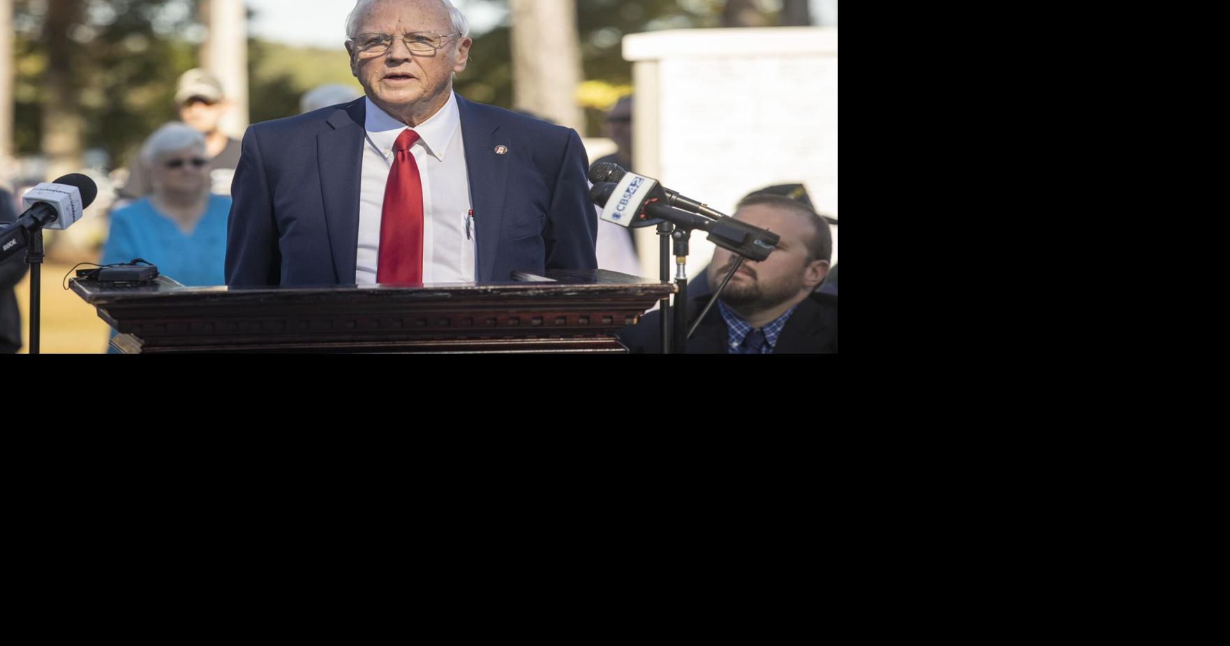 Heigl formally vetos council resolution on two employees’ raises