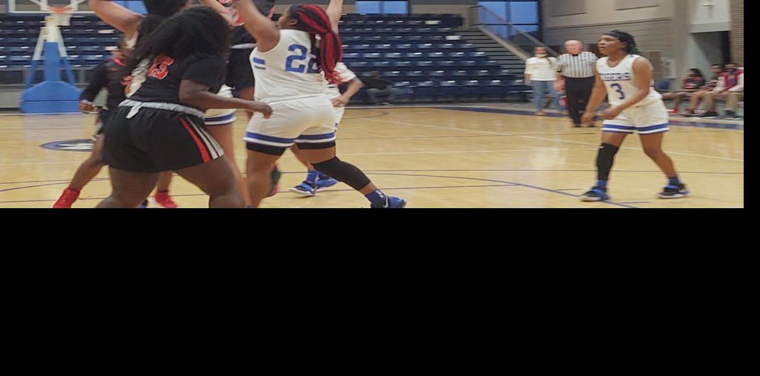 AnnistonStar.com - Talladega County tournament: Webb leads Talladega past Childersburg image