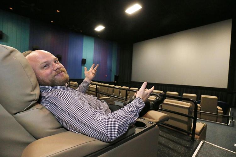 Photo gallery AmStar 12 Cinemas News