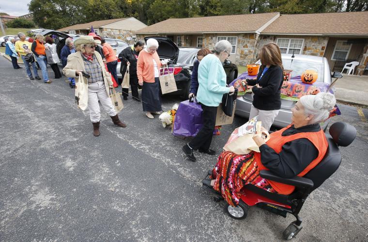 Myrick Manor Halloween Slideshows