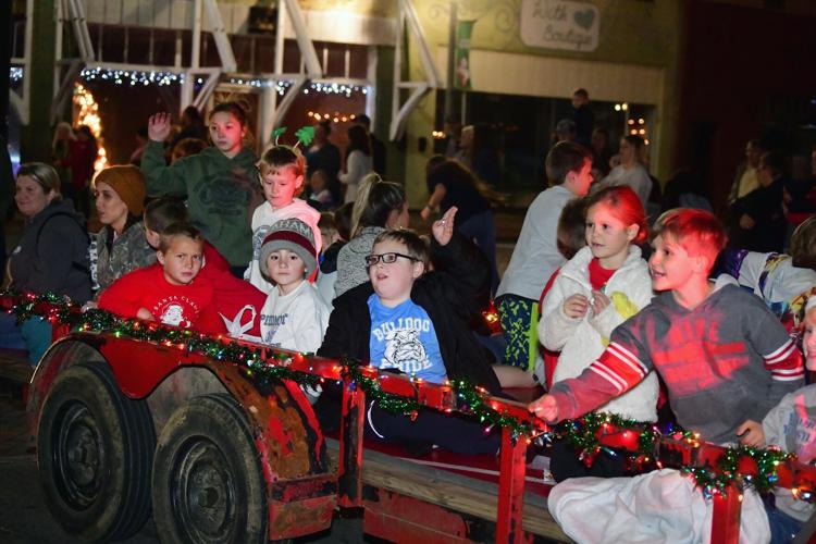 Photo gallery Piedmont Christmas Parade Slideshows