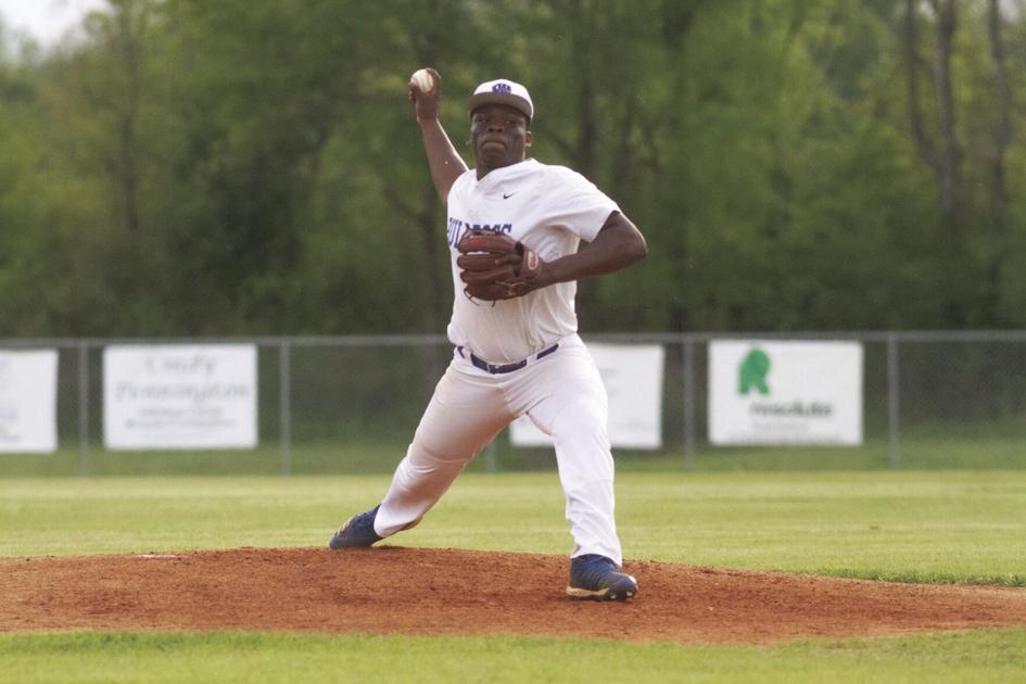AnnistonStar.com - Bulldogs excited, not satisfied with reaching the second round of playoffs for the first time image