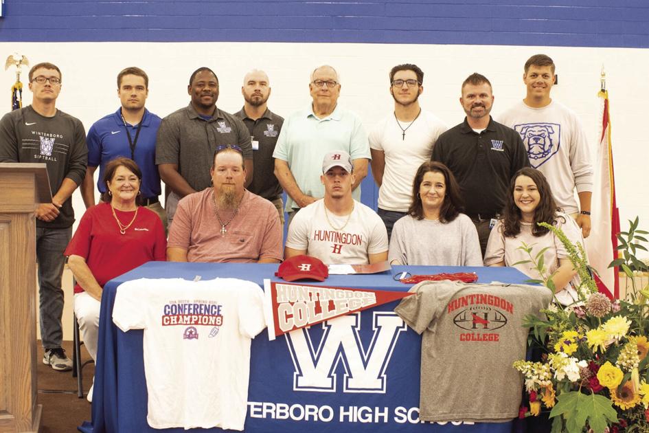 AnnistonStar.com - Brody Hamm signs with Huntingdon College image