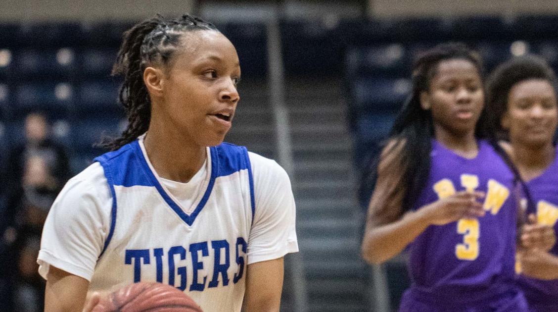 AnnistonStar.com - Childersburg 69, Booker T. Washington 49: Lady Tigers clip Lady Golden Eagles, advance to third-straight Sweet 16 image