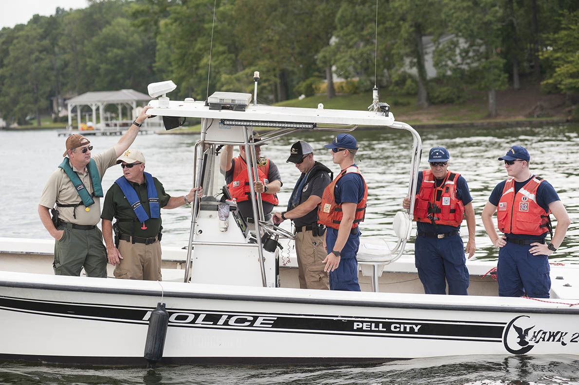 Coast Guard Auxiliary training on Logan Martin (photo gallery