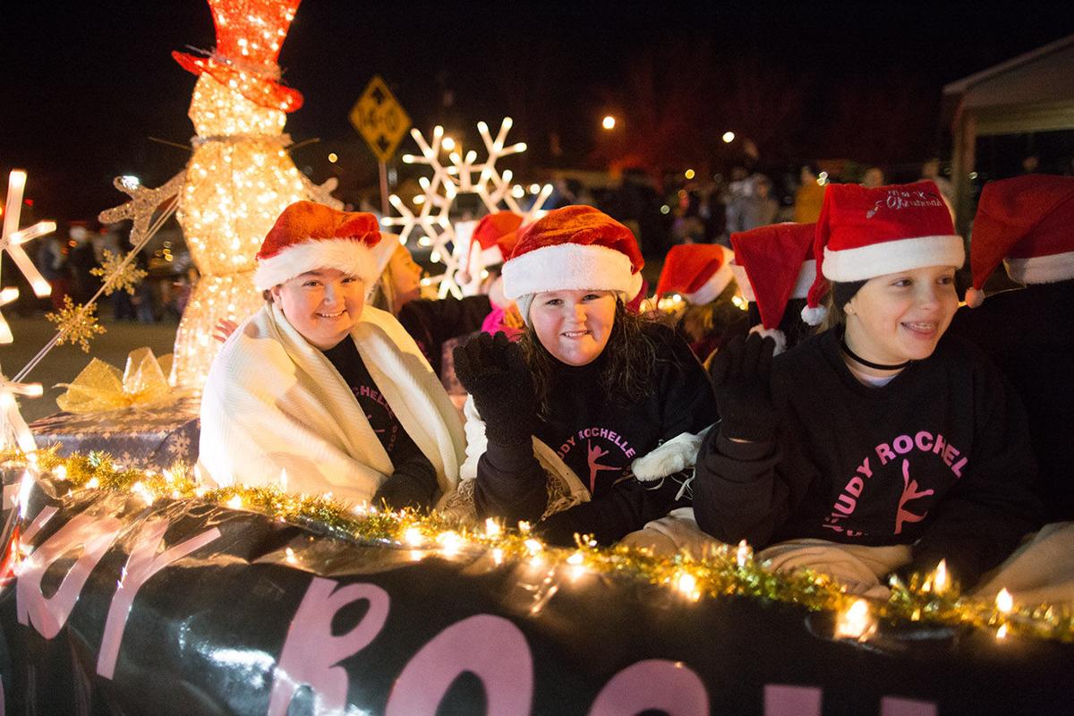 Childersburg Al Christmas Parade 2022 Good Crowd Turns Out For Childersburg Christmas Parade (Photo Gallery) |  The Daily Home | Annistonstar.com