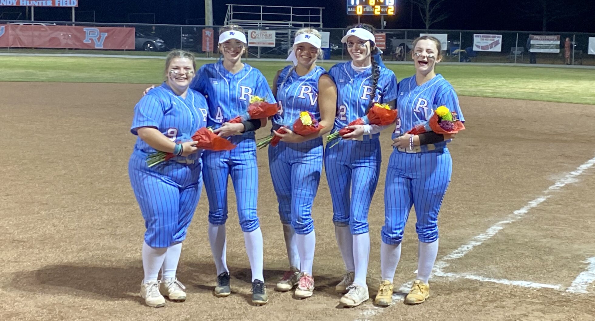 Prep Softball As It Should Be A Senior Wins It For Pleasant Valley On Raiders Senior Night 