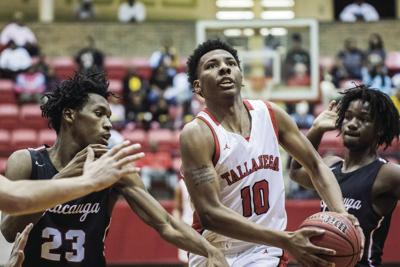 Talladega 59 Sylacauga 49 Tigers Rally In 4q To Defeat Archrival