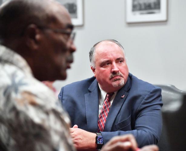 Council ratifies manager contract with Kenneth Free | Anniston ...