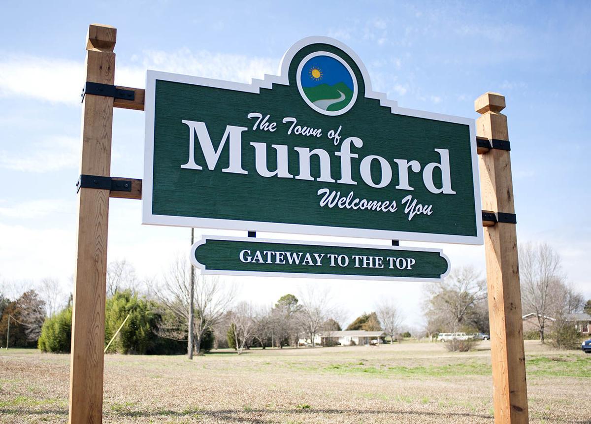 sign now in place for town of Munford State