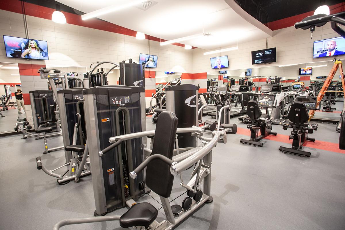 610+ Civic Center Gym Gratis