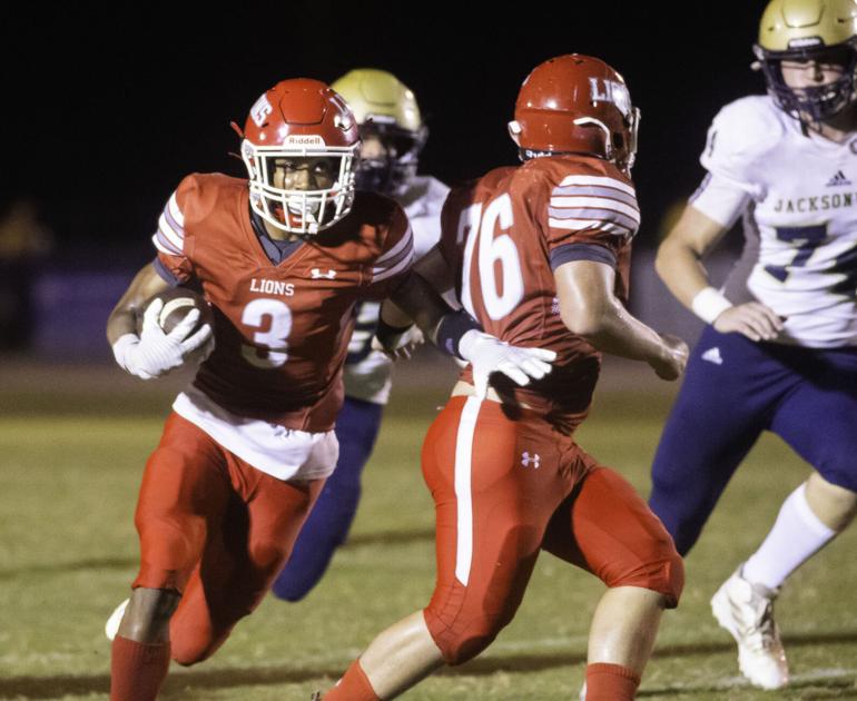 AnnistonStar.com - Jacksonville soars past Munford image