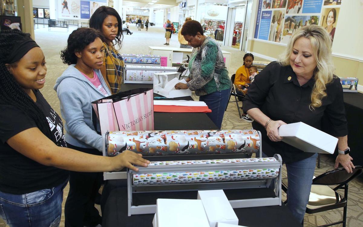 2nd Chance Gift Wrapping