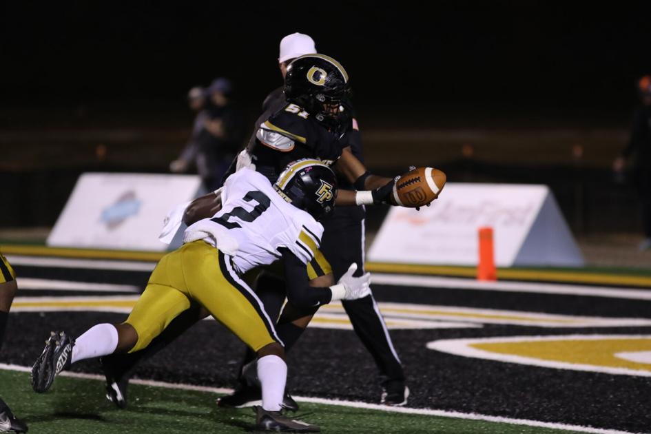AnnistonStar.com - Prep football: Oxford proves doubters wrong with region-clinching victory image
