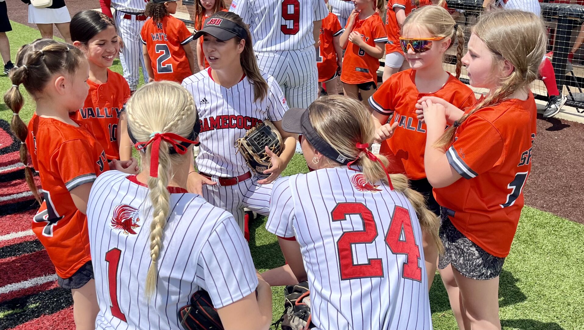 Photos: Alexandria youth softball players meet the Gamecocks | Free ...