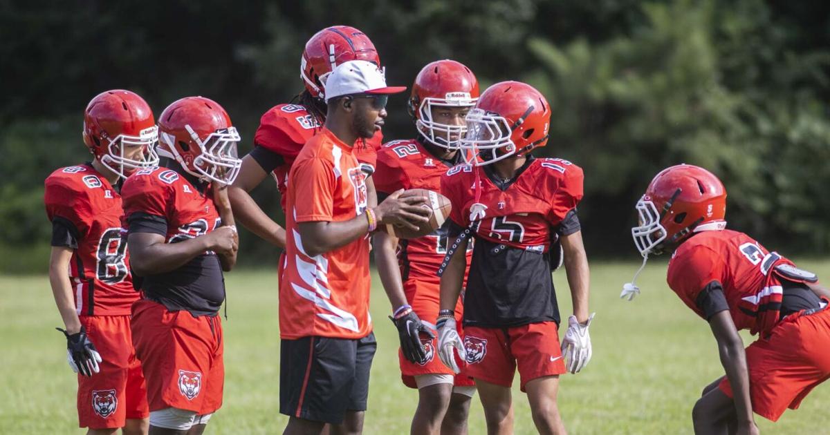 AnnistonStar.com - Prep football: Talladega faces Lincoln in big Talladega County opener image