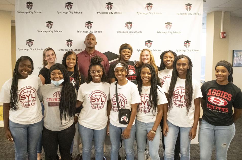 AnnistonStar.com - Sylacauga hires Victor Smith as new girls basketball coach image