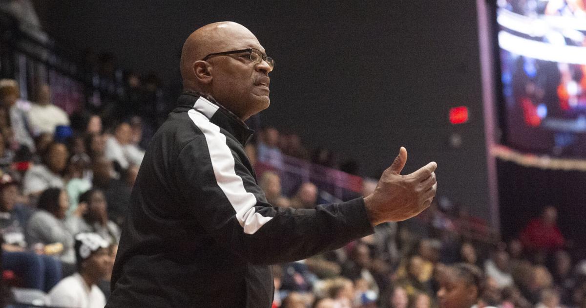 AnnistonStar.com - Anniston's girls down Munford to advance to Class 4A, Area 8 title game image