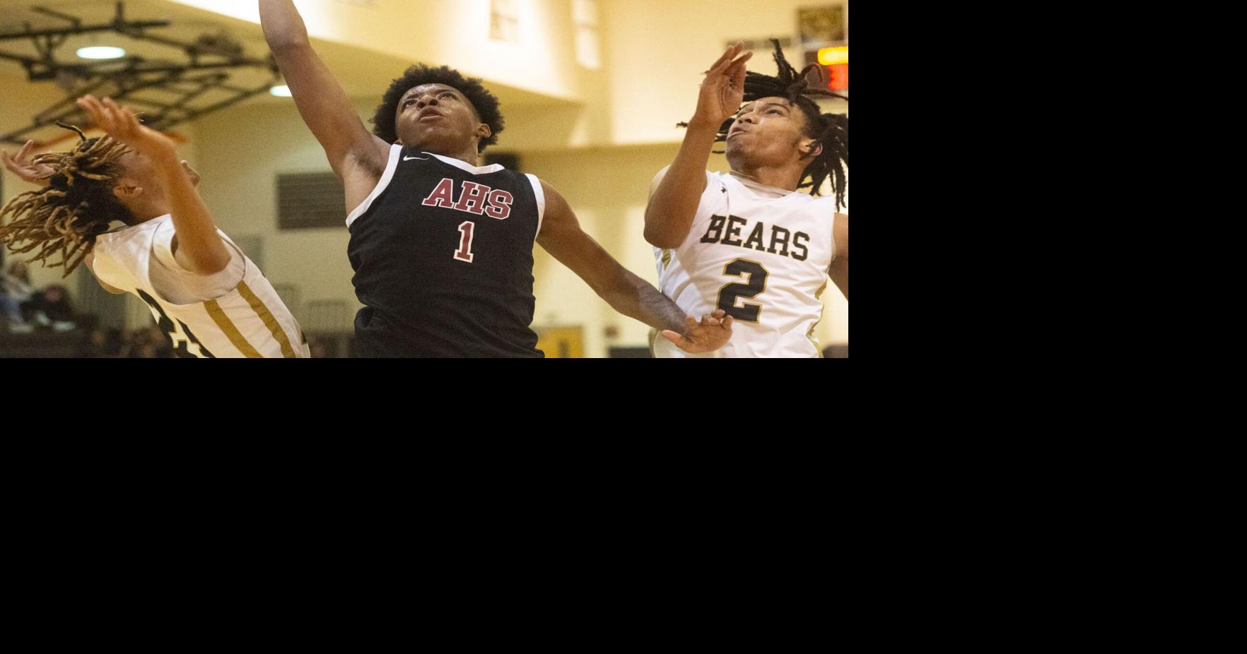 AnnistonStar.com - Photos: Anniston defeats Lincoln - Boy's High School Basketball image